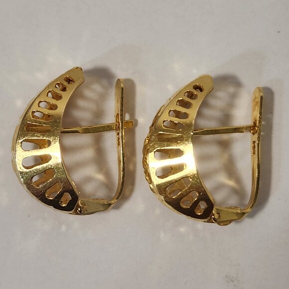 Estate Jewelry - VTG Tested* 14K Solid Gold Geometric Diamond Cut latch Back Stud Earrings Signed